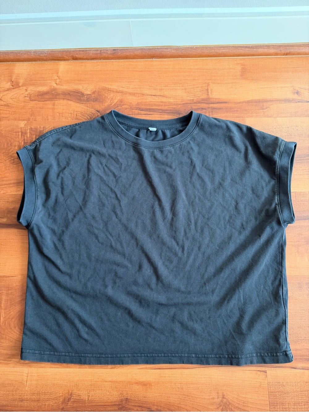 GU Boxy Short Sleeve Tee